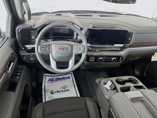 new 2025 GMC Sierra 1500 car, priced at $43,493