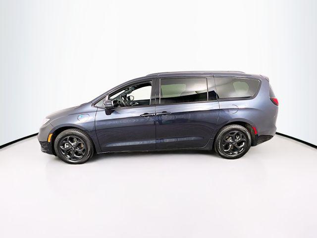 used 2021 Chrysler Pacifica Hybrid car, priced at $23,000