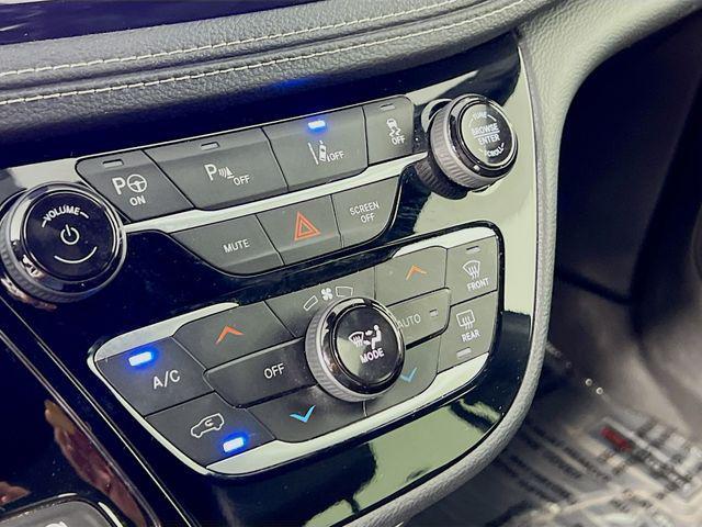 used 2021 Chrysler Pacifica Hybrid car, priced at $23,000