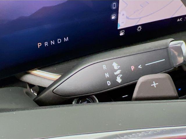 new 2025 Buick Envision car, priced at $42,051