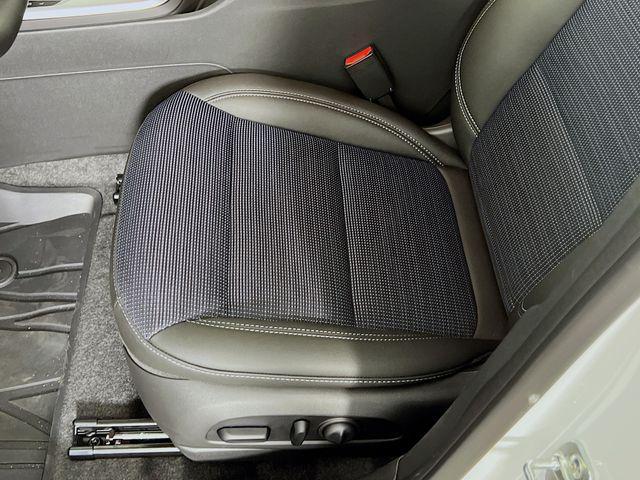 new 2025 Buick Envista car, priced at $26,634