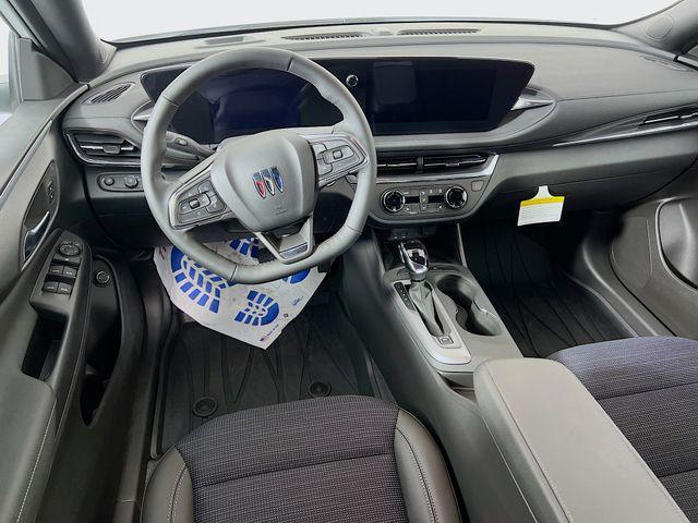 new 2025 Buick Envista car, priced at $26,634