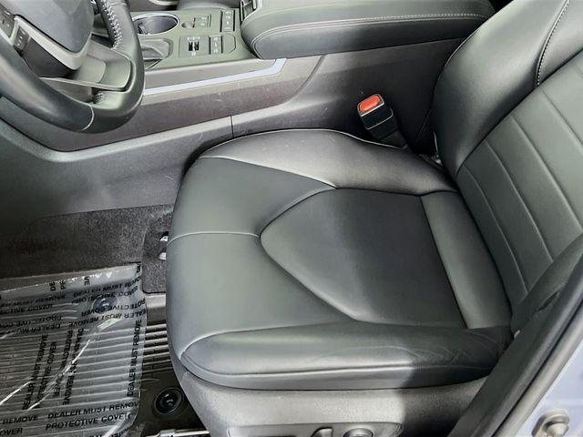 used 2022 Toyota Highlander car, priced at $37,000