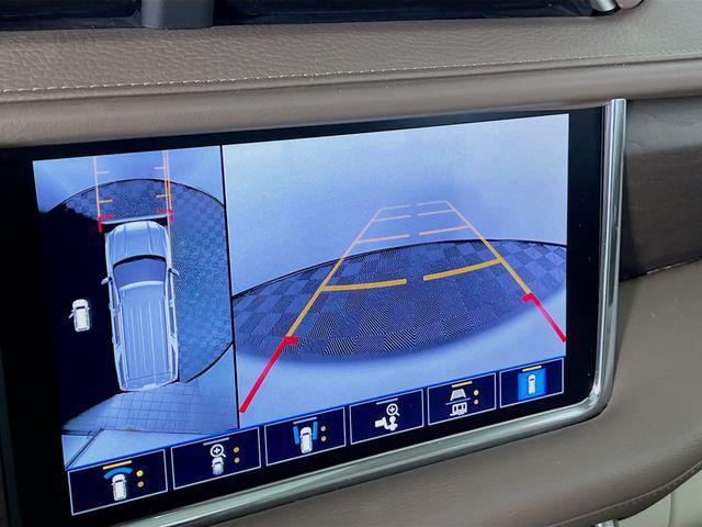 used 2021 GMC Yukon XL car, priced at $55,000