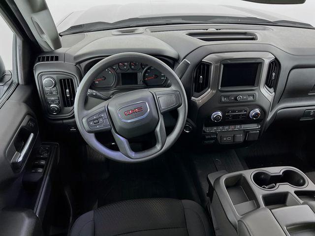 new 2025 GMC Sierra 1500 car, priced at $40,613