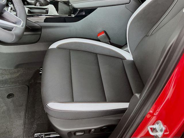 new 2025 Buick Envision car, priced at $42,051