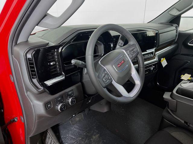 new 2025 GMC Sierra 1500 car, priced at $53,061