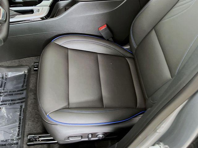 new 2025 Buick Envista car, priced at $28,941