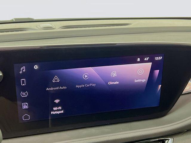 new 2025 Buick Envista car, priced at $28,941