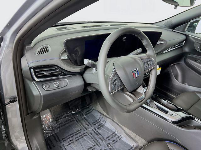 new 2025 Buick Envista car, priced at $28,941