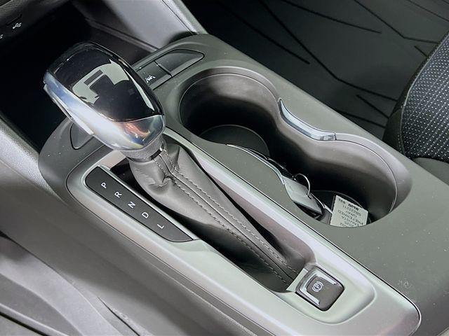 new 2025 Buick Envista car, priced at $26,070
