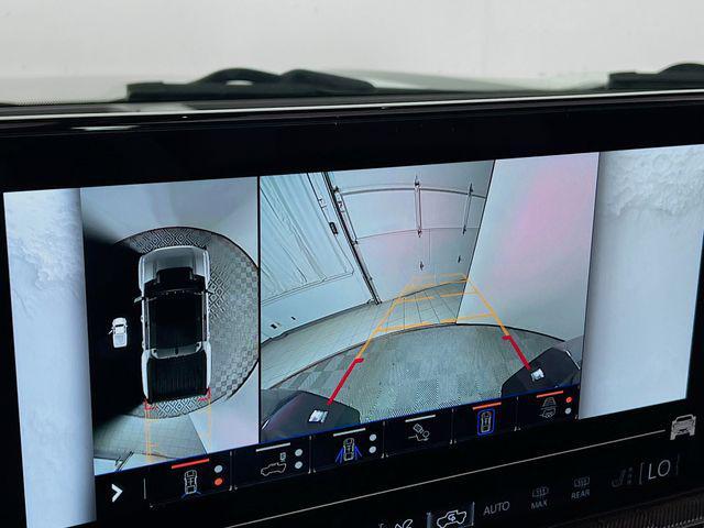 used 2024 GMC HUMMER EV Pickup car, priced at $80,000