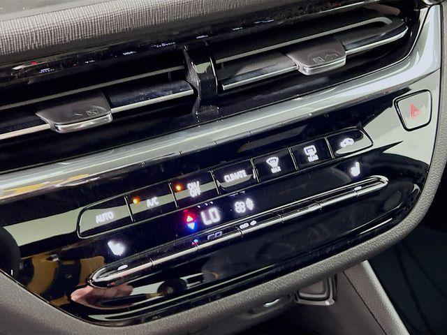 new 2025 Buick Envista car, priced at $30,480