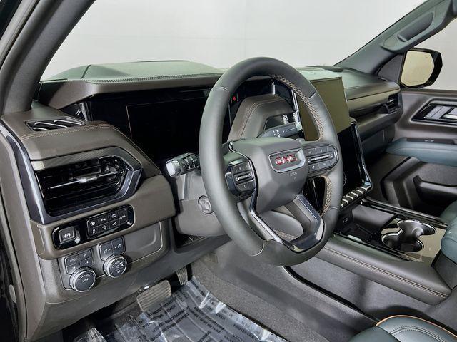 used 2025 GMC Yukon car, priced at $78,000