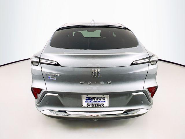 new 2025 Buick Envista car, priced at $30,480