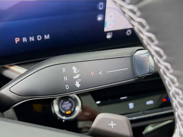 new 2025 Buick Envision car, priced at $40,734
