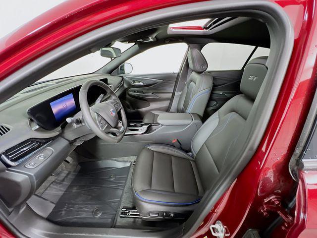 new 2024 Buick Envista car, priced at $29,445