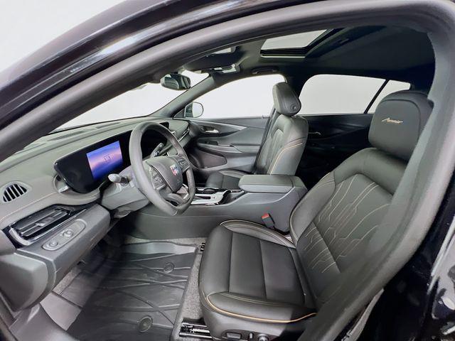 new 2025 Buick Envista car, priced at $30,480
