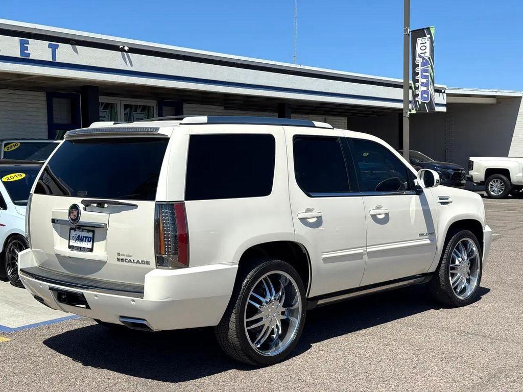 used 2013 Cadillac Escalade car, priced at $15,377
