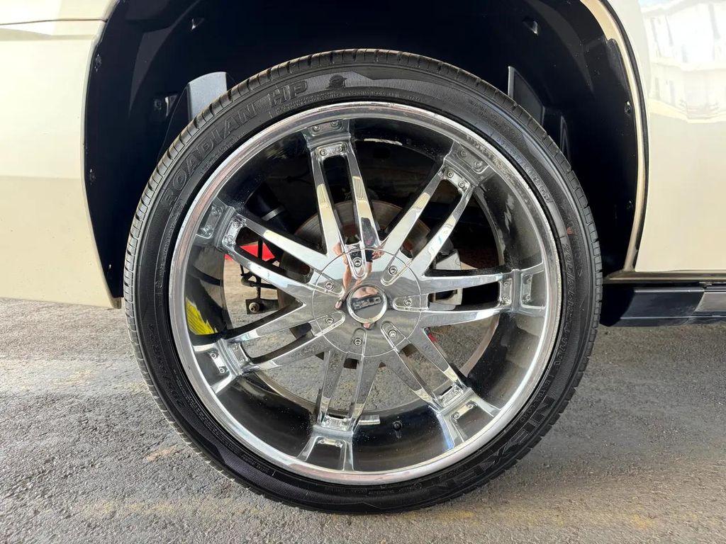 used 2013 Cadillac Escalade car, priced at $15,377