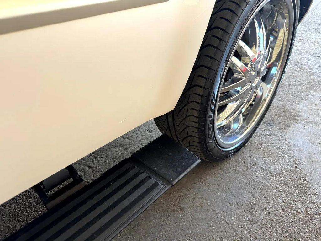 used 2013 Cadillac Escalade car, priced at $15,377