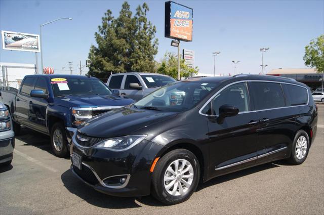 used 2019 Chrysler Pacifica car, priced at $18,995