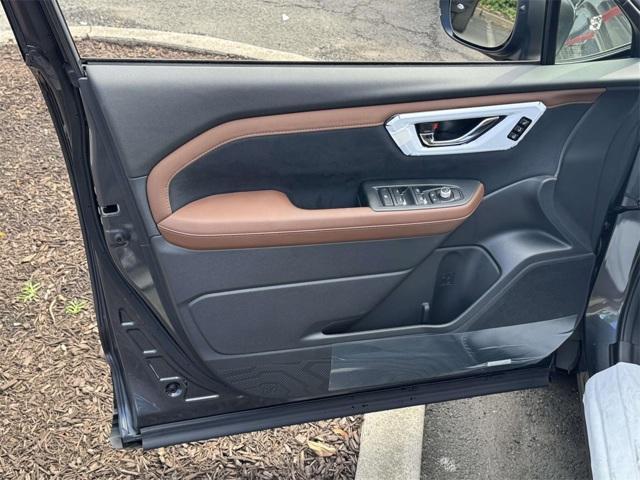 new 2025 Subaru Forester Hybrid car, priced at $45,168