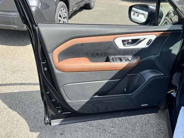 new 2025 Subaru Forester car, priced at $43,807