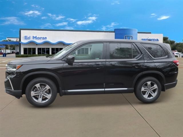 new 2025 Honda Pilot car, priced at $45,725