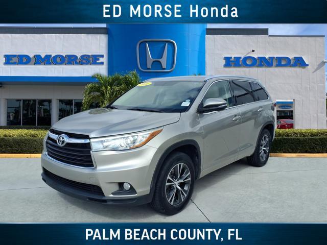 used 2016 Toyota Highlander car, priced at $17,777