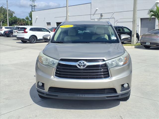 used 2016 Toyota Highlander car, priced at $17,777