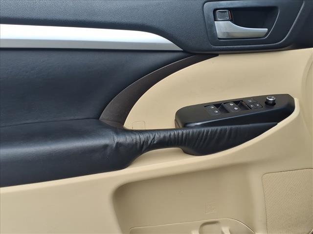 used 2016 Toyota Highlander car, priced at $17,777