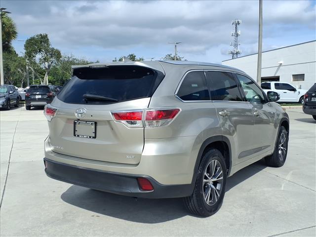 used 2016 Toyota Highlander car, priced at $17,777