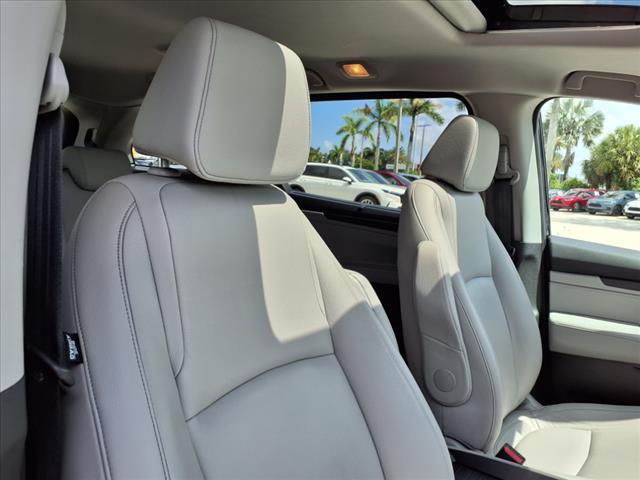 used 2023 Honda Odyssey car, priced at $34,257