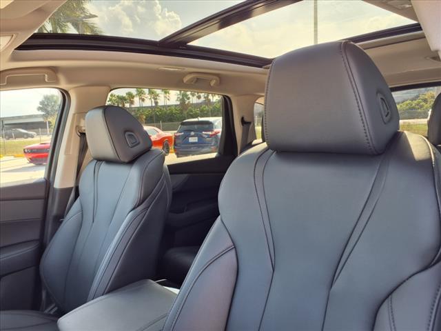 used 2024 Acura MDX car, priced at $42,987