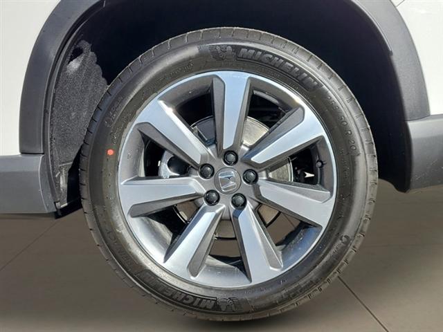new 2025 Honda Pilot car, priced at $49,405