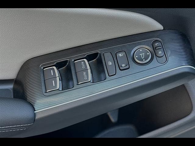 new 2025 Honda Civic Hybrid car, priced at $33,555