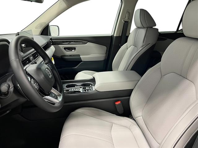new 2025 Honda Pilot car, priced at $56,250