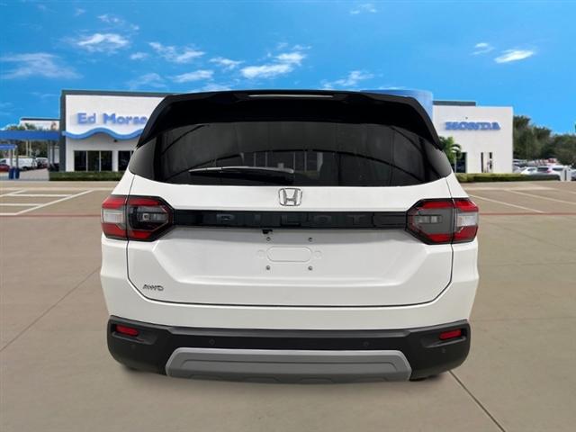new 2025 Honda Pilot car, priced at $47,550