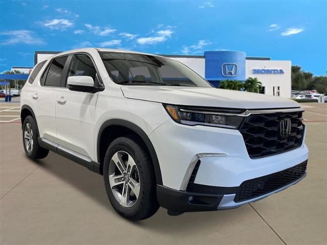 new 2025 Honda Pilot car, priced at $47,550