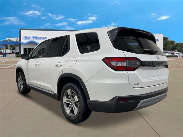 new 2025 Honda Pilot car, priced at $47,550