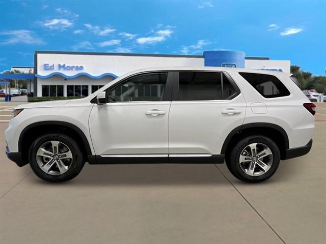 new 2025 Honda Pilot car, priced at $47,550