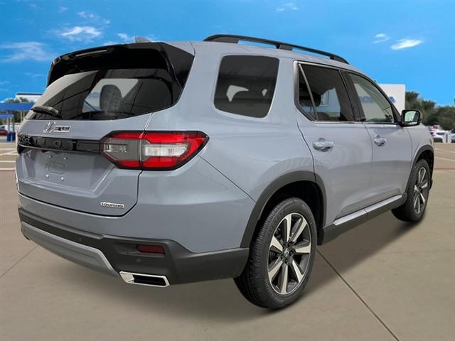 new 2025 Honda Pilot car, priced at $51,550