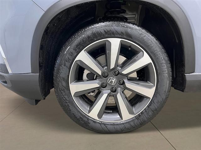 new 2025 Honda Pilot car, priced at $51,550