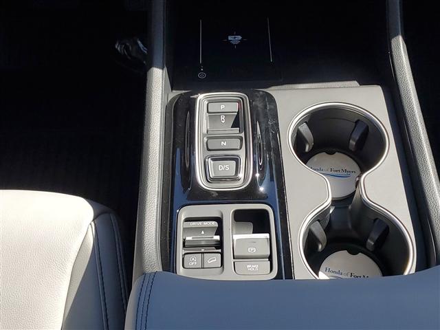 new 2025 Honda Pilot car, priced at $49,940