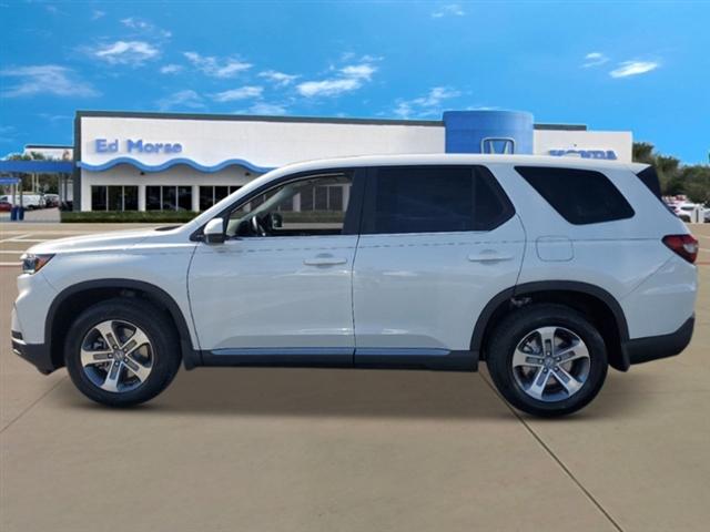 new 2025 Honda Pilot car, priced at $45,405