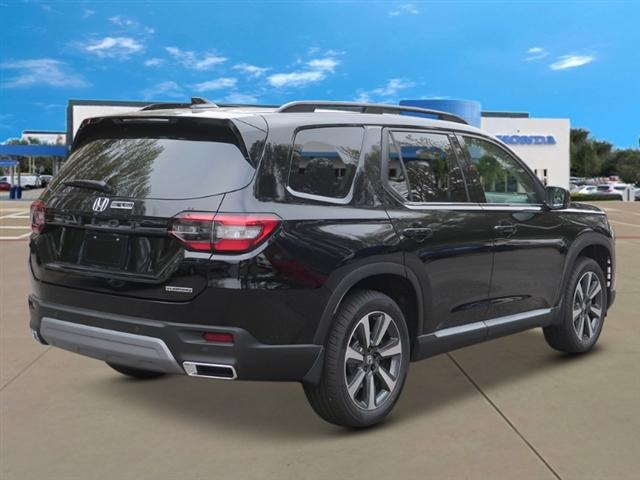 new 2025 Honda Pilot car, priced at $48,895