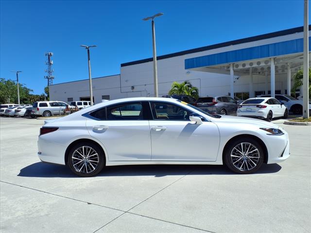 used 2025 Lexus ES 350 car, priced at $43,877