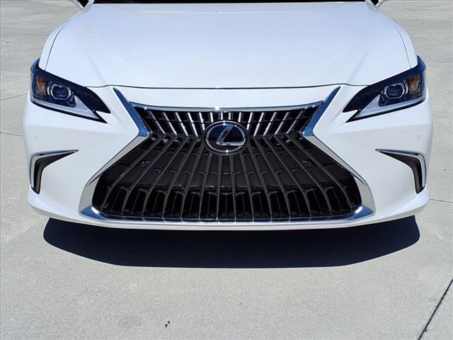 used 2025 Lexus ES 350 car, priced at $43,877