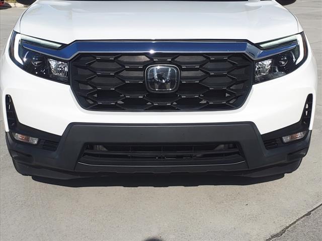 used 2022 Honda Passport car, priced at $29,256